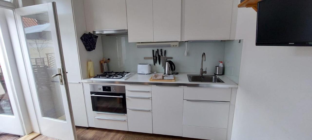 Anenska By Charles Bridge 2 Apartment Прага Екстериор снимка