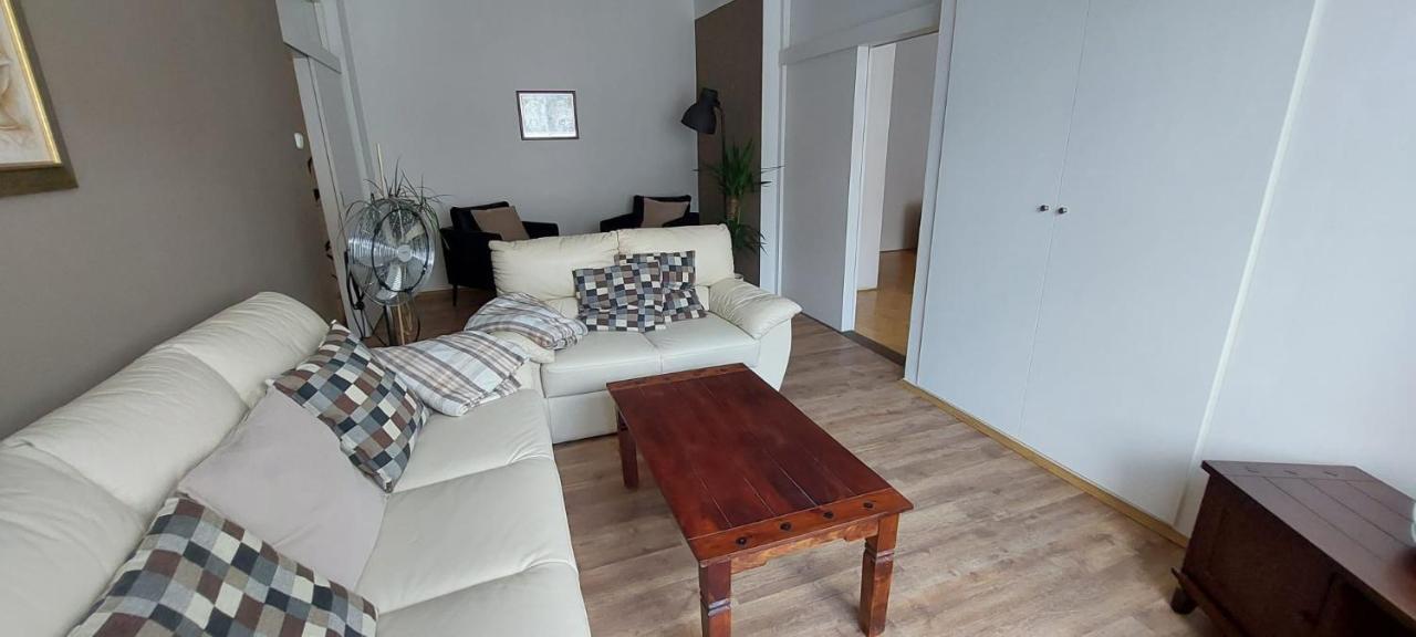 Anenska By Charles Bridge 2 Apartment Прага Екстериор снимка