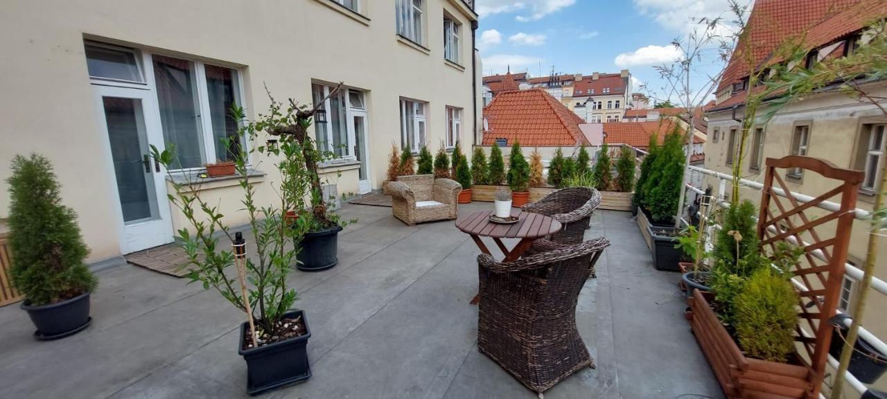 Anenska By Charles Bridge 2 Apartment Прага Екстериор снимка