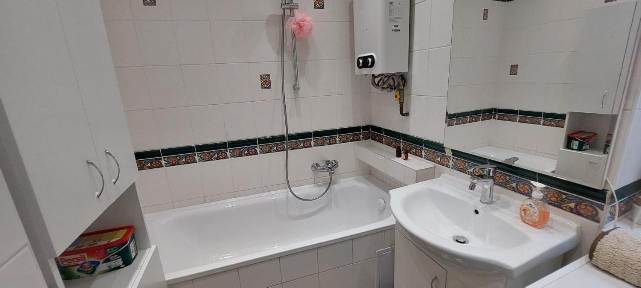 Anenska By Charles Bridge 2 Apartment Прага Екстериор снимка