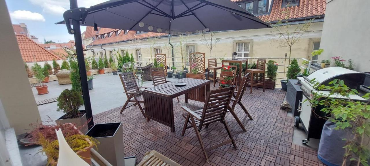 Anenska By Charles Bridge 2 Apartment Прага Екстериор снимка