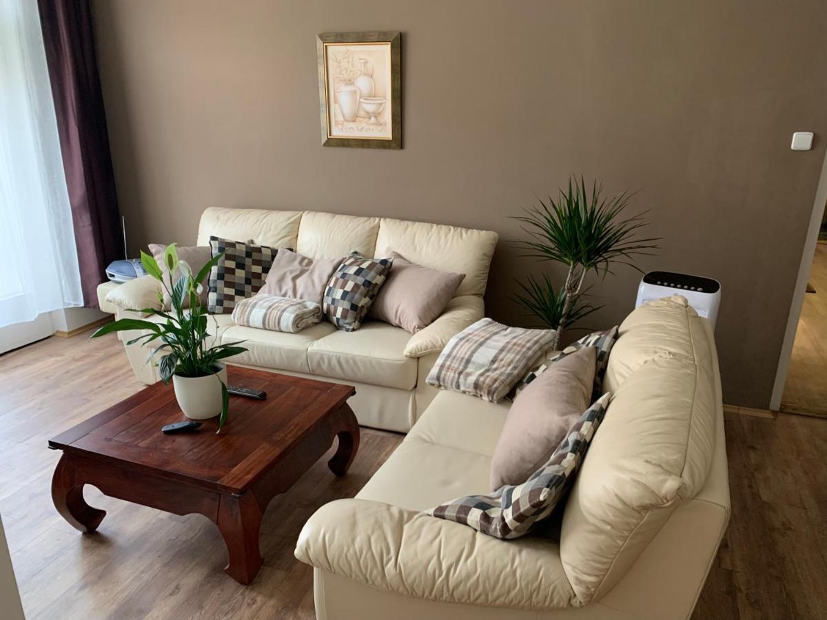 Anenska By Charles Bridge 2 Apartment Прага Екстериор снимка